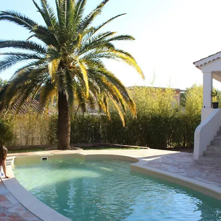 Dans Calme Proche De La Mer Avec Piscine Privee Apartment *